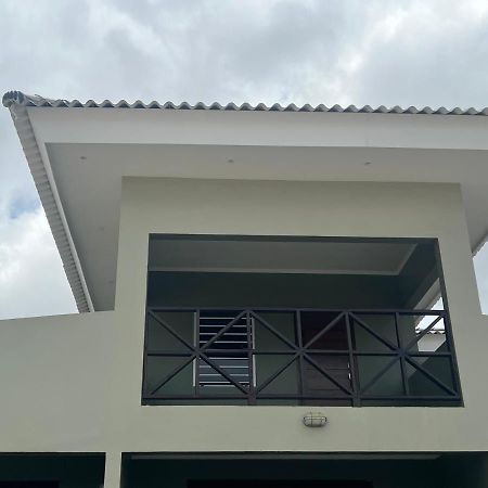 Cataleya Apartments Near Airport Willemstad Ngoại thất bức ảnh